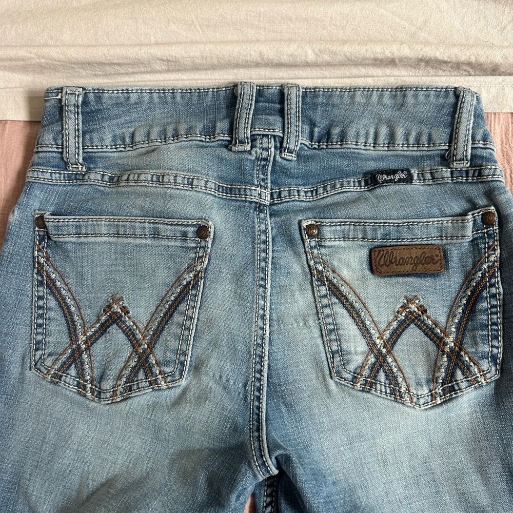 Wrangler Bootcut Jeans - Picture 2 of 3